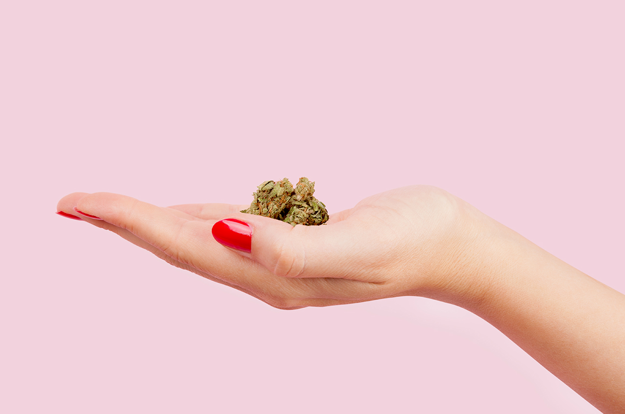 Cannabis gegen PMS: Ein Joint gegen die Beschwerden?