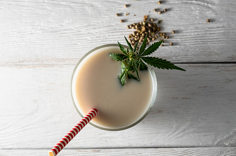 Cannabis Milch selbermachen Rezept fortgeschritten Cannabisbutter