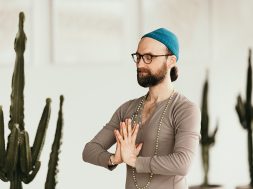 CBD Yoga Challenge mit HempCrew und Keshava Prana: Bist Du bereit?